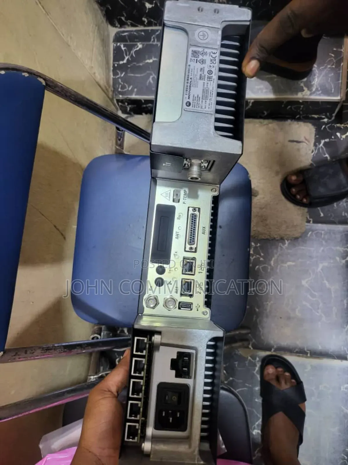 Motorola SLR 8,000 Digital Repeater UHF