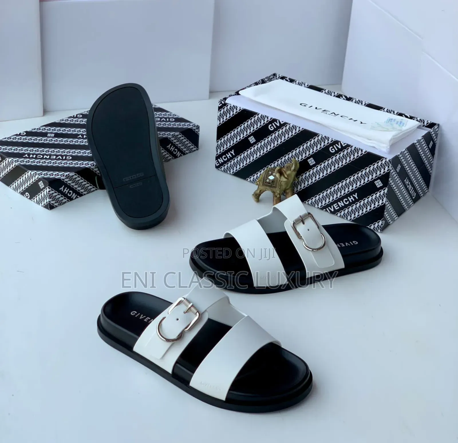 Top Quality Luxury Men's Slippers Givenchy Available