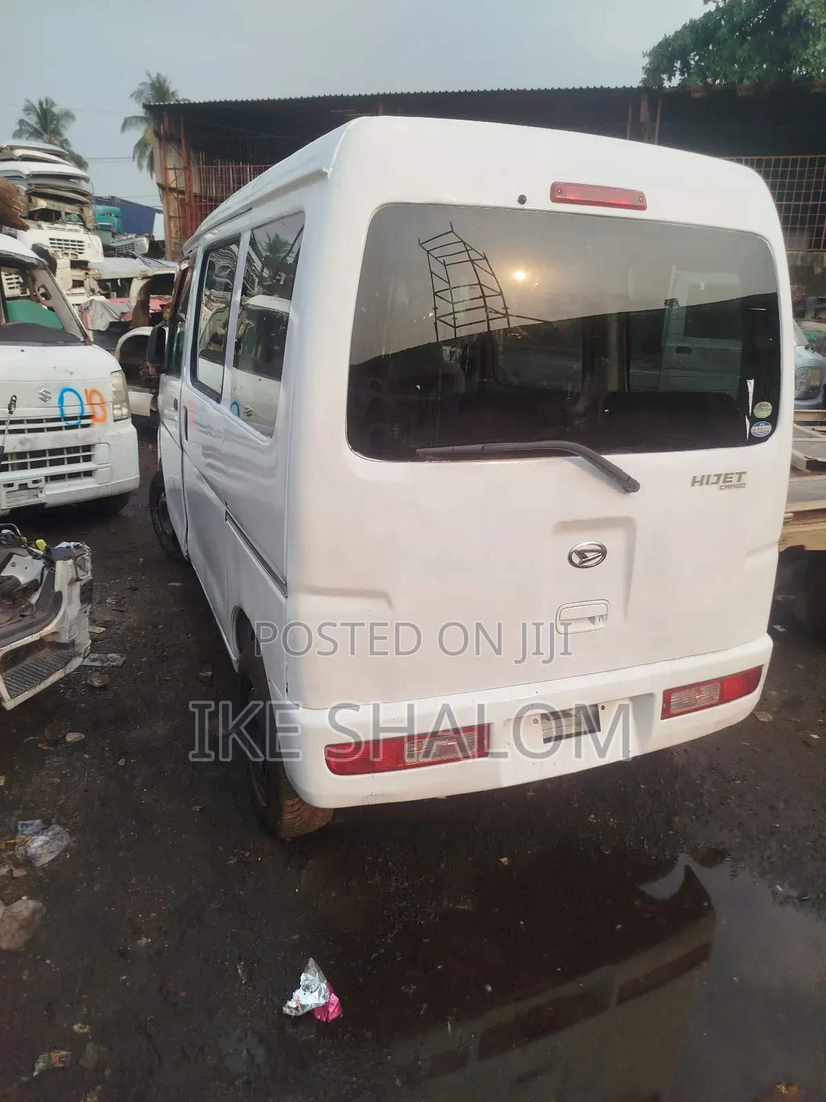 Daihatsu Hijet 2010 White