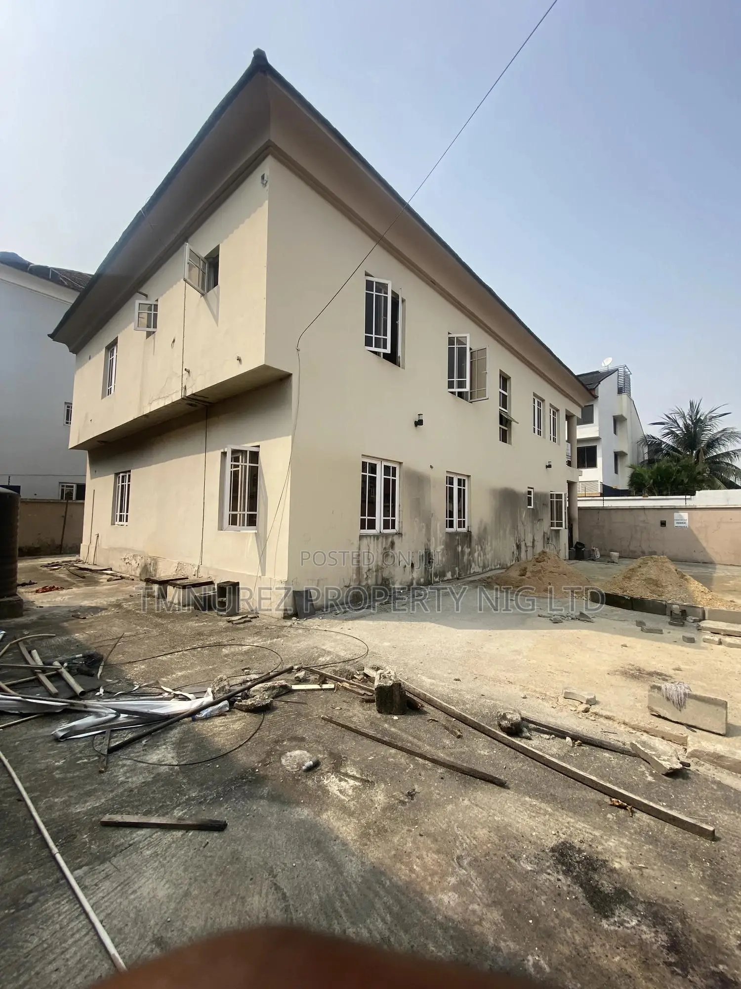 5bdrm Duplex in Lekki Phase 1 for rent