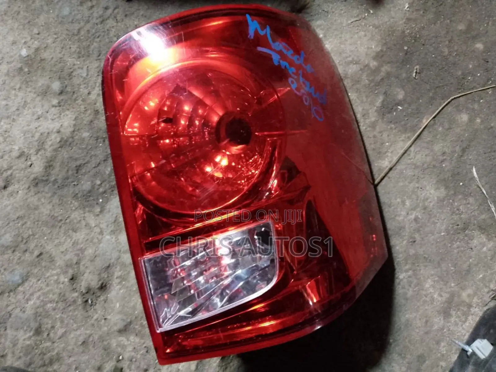 Complete Back Light Mazda Tribute 2008