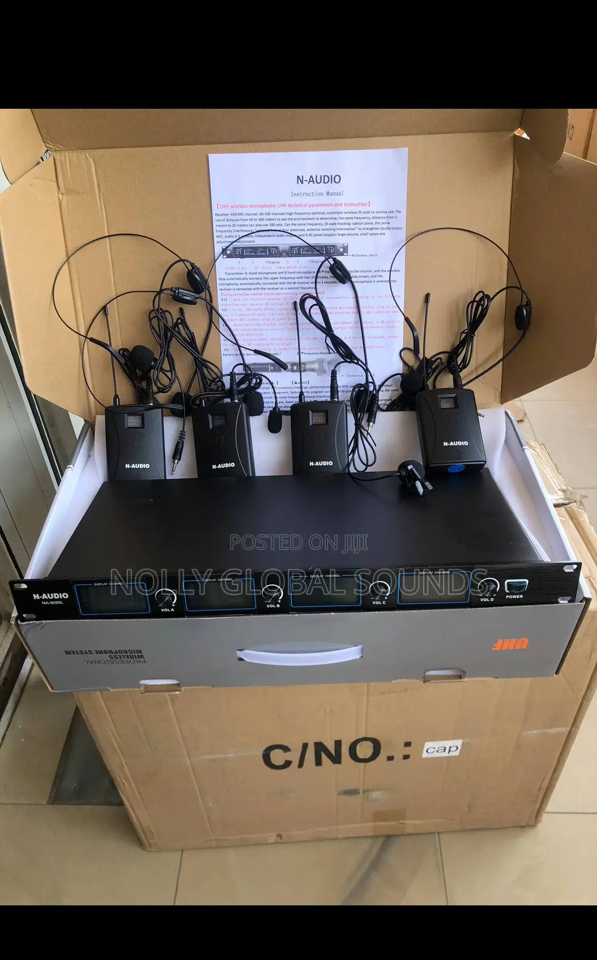 SOUNDLAB Wireless Microphone System UHF 4 Channel Lapel Mic