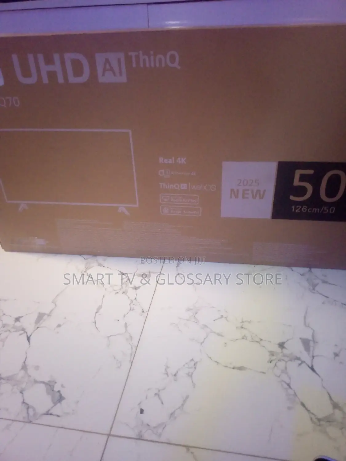 50 Inches Smart Tv It Has Netflix Facebook Youtube and Mir
