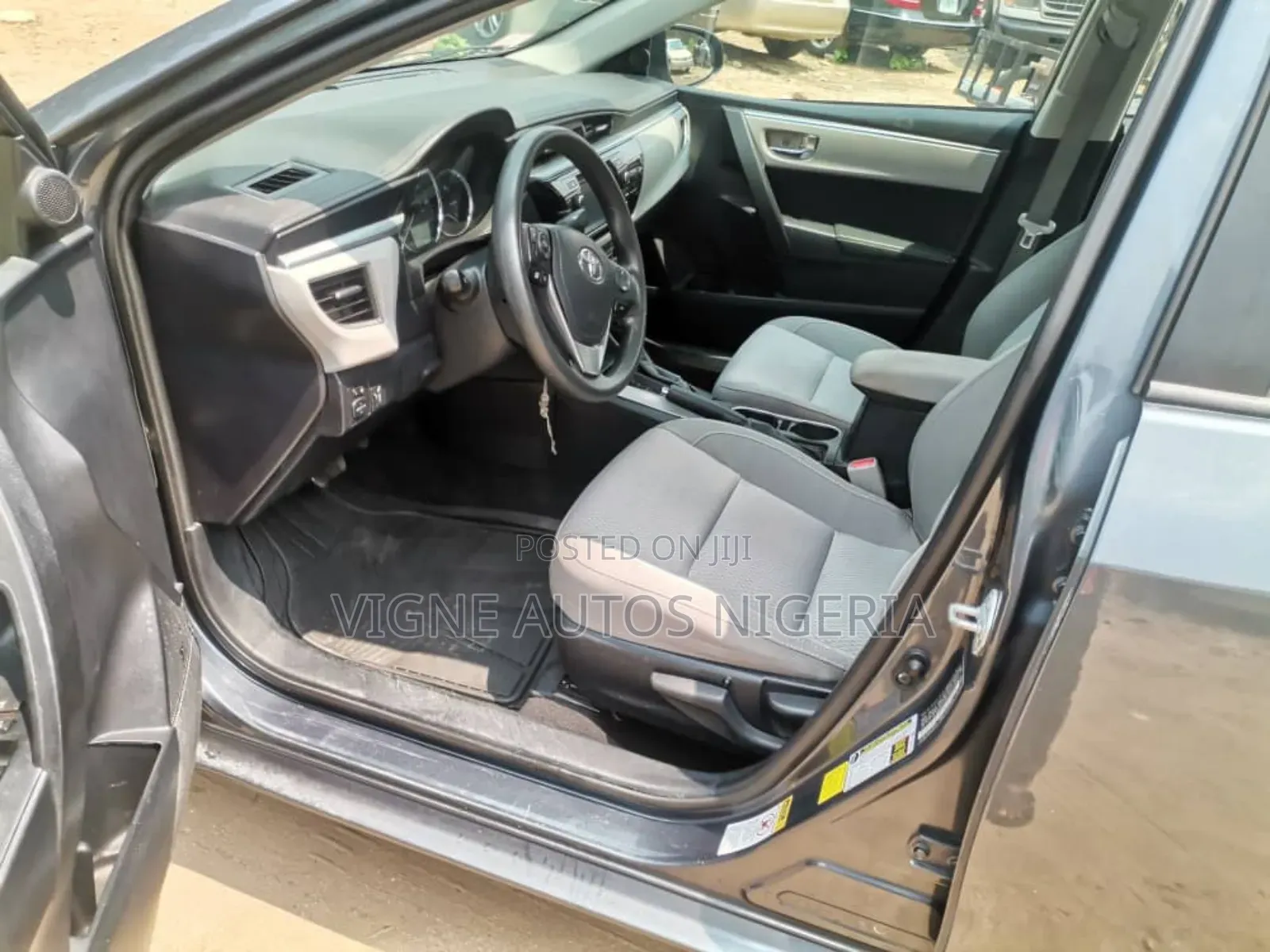 Toyota Corolla 2016 Gray