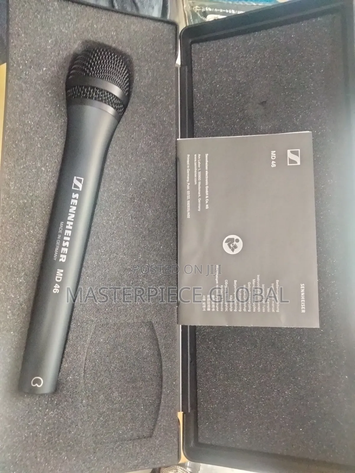 Md 46 Dynamic Reporter's Microphone