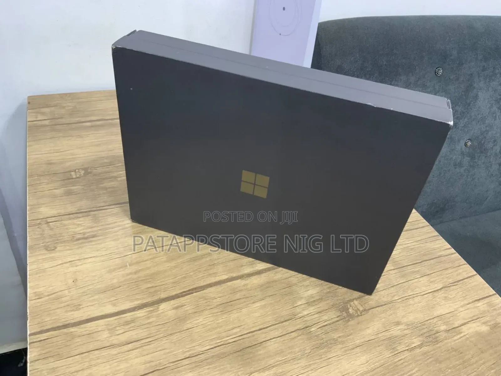 New Microsoft Surface Pro 11th Edition, a Copilot+ PC 64GB SSD 1T