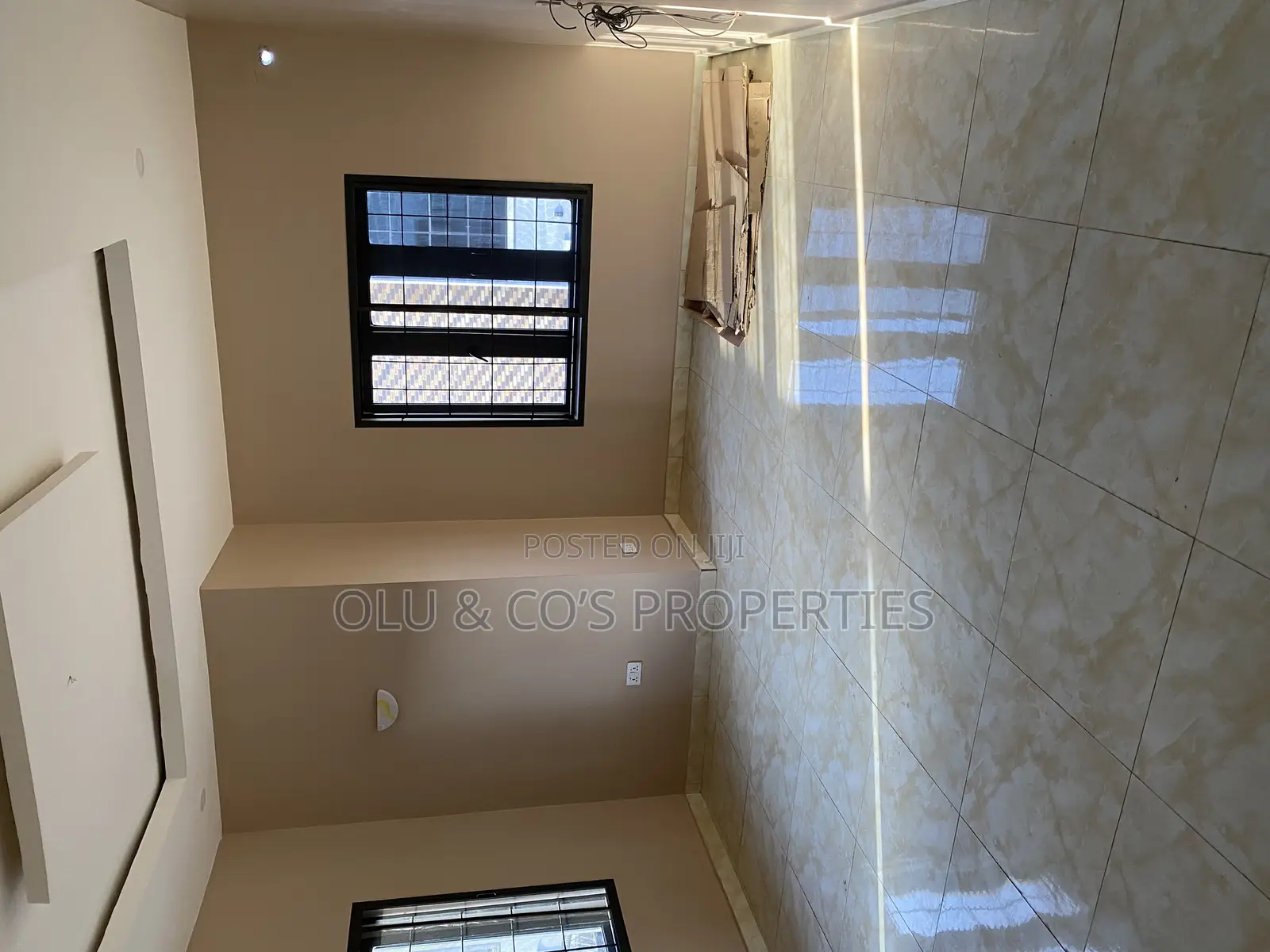 2bdrm Block of Flats in Palm Height Estate, Lugbe District for rent