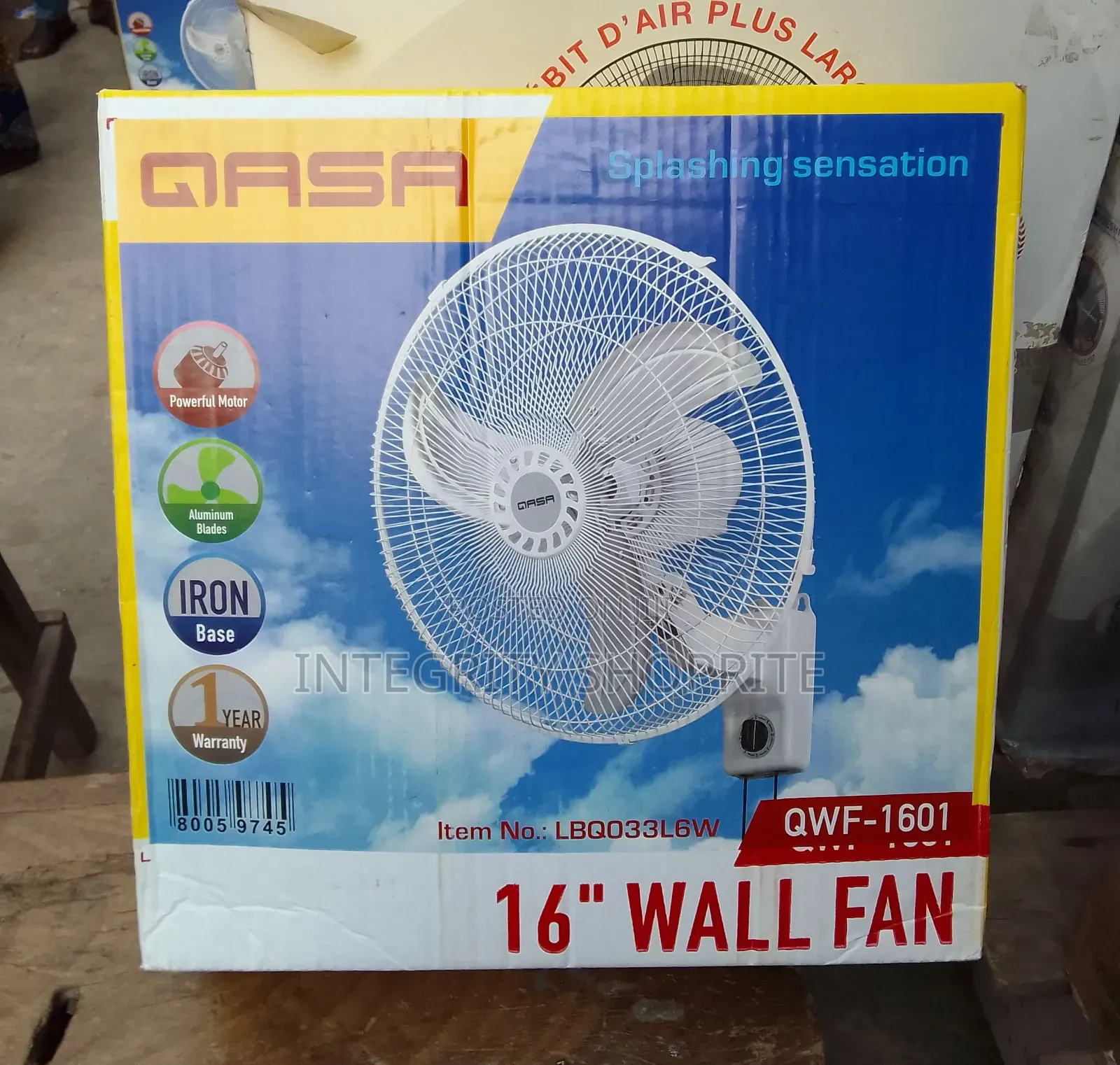 Qasa 16" Wall Fan