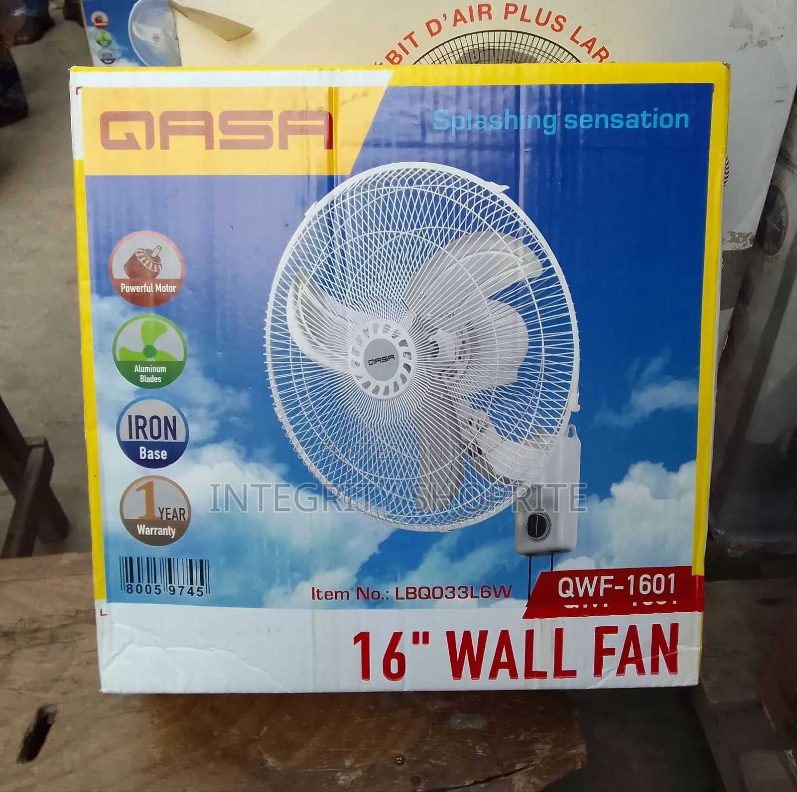 Qasa 16" Wall Fan