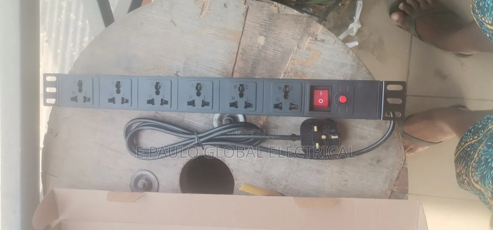 5wats Metal Industry Socket Office Table