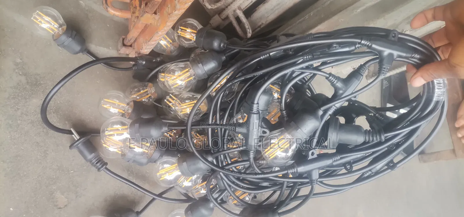 10 by 20 Lounge Lamphoders With Bulb