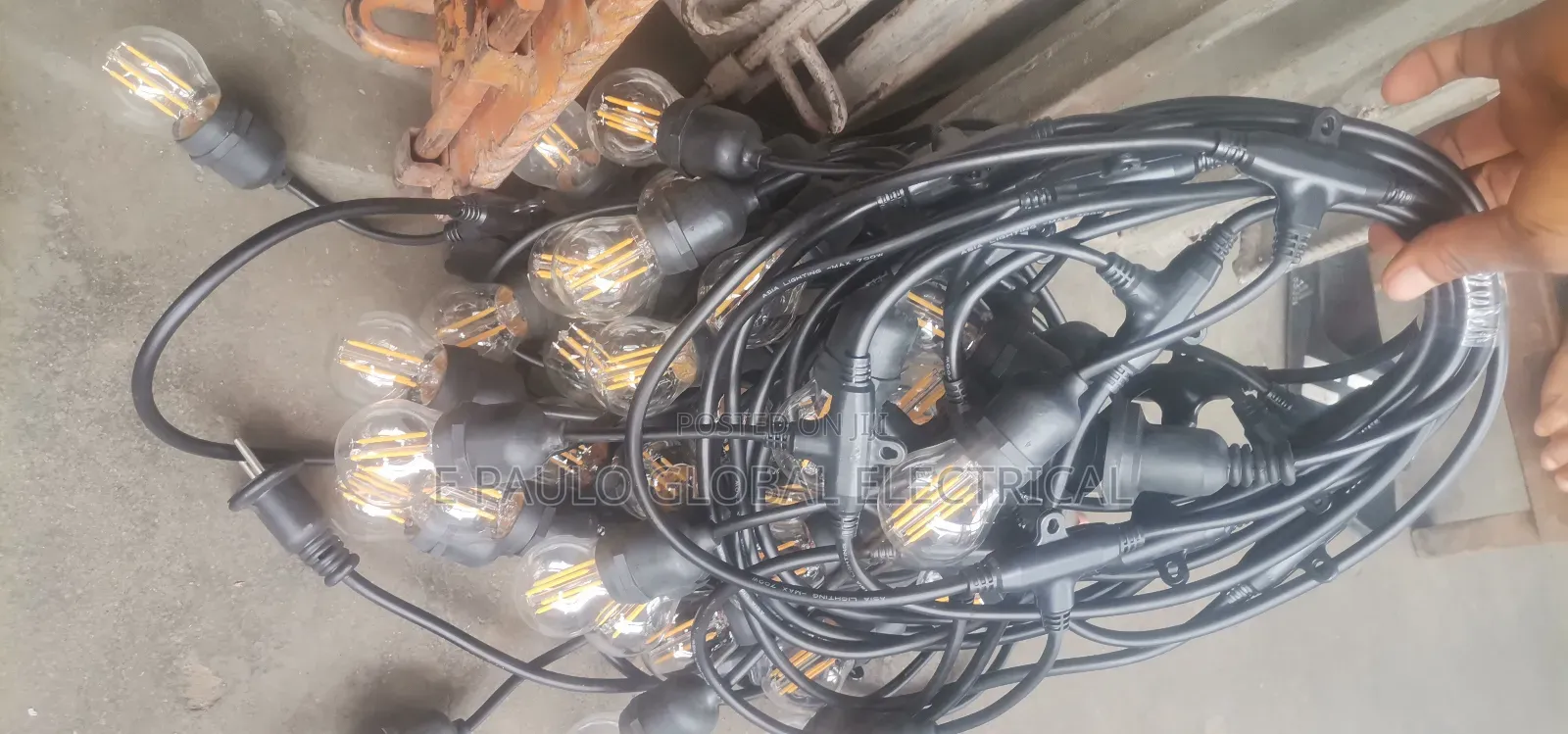 10 by 20 Lounge Lamphoders With Bulb