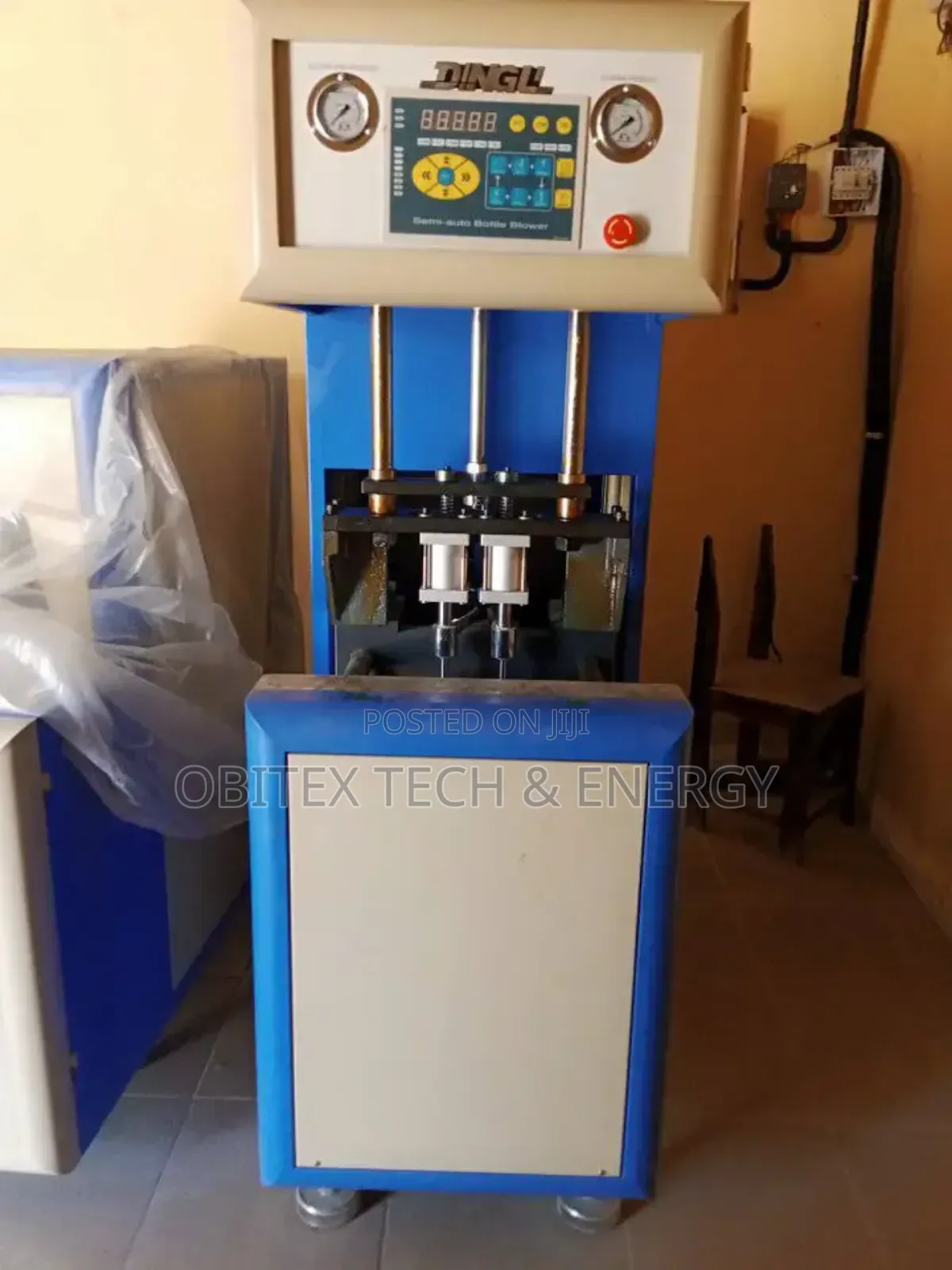 Semi-Automatic PET Blow Machine – Up to 20 Litres