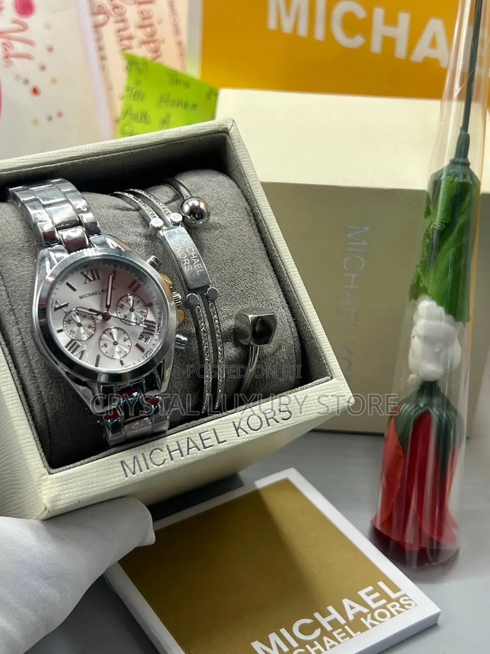 Micheal Kors Quality Ladies Chain Strap Watch and When Chan