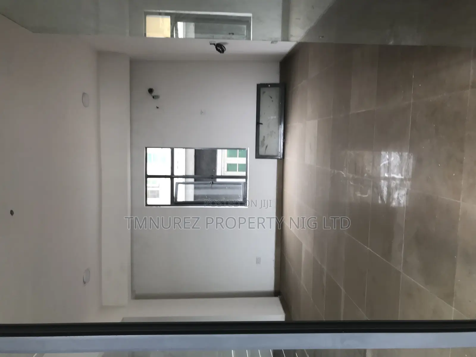 Shop for Rent in Lekki Phase1