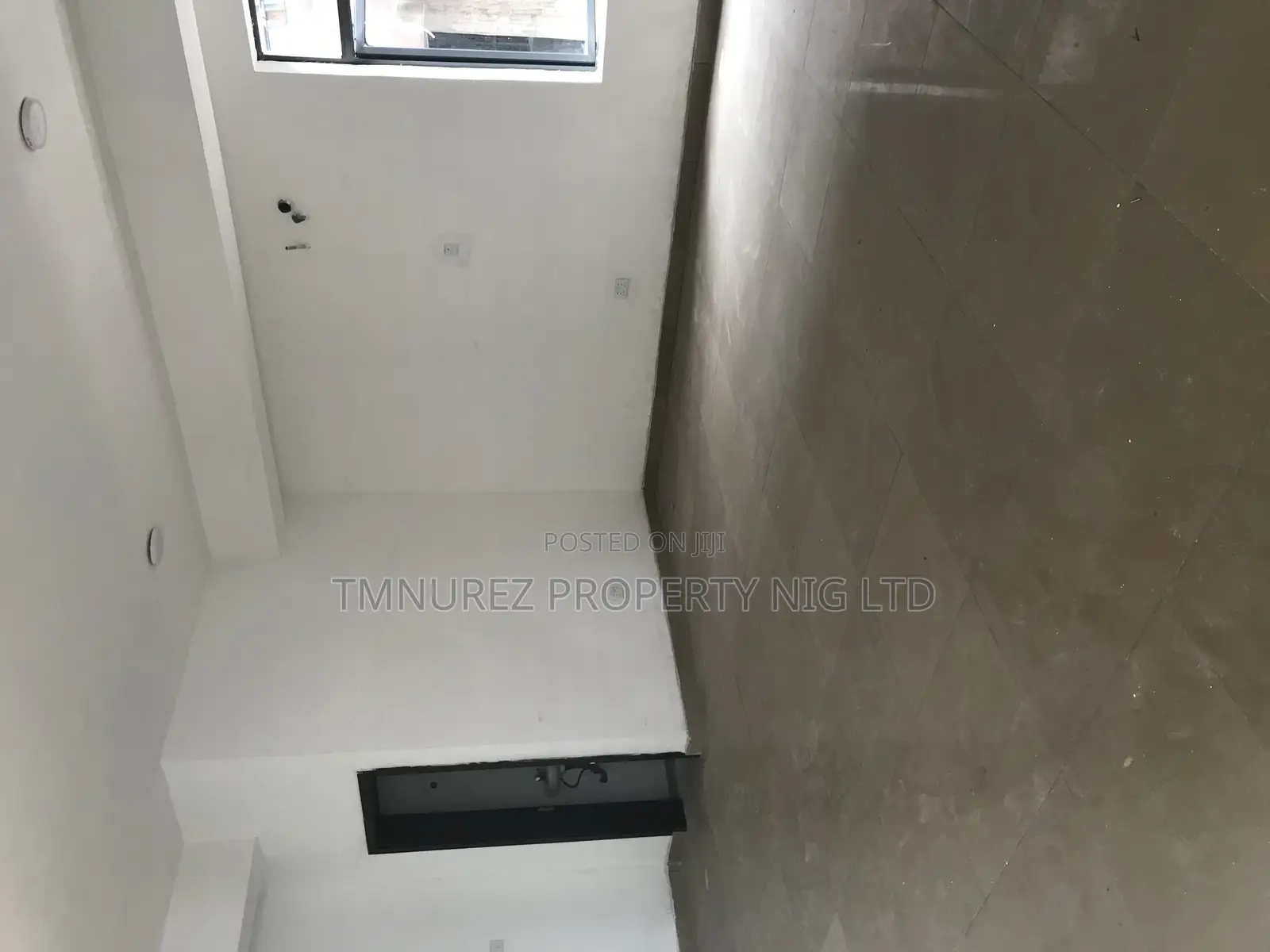 Shop for Rent in Lekki Phase1