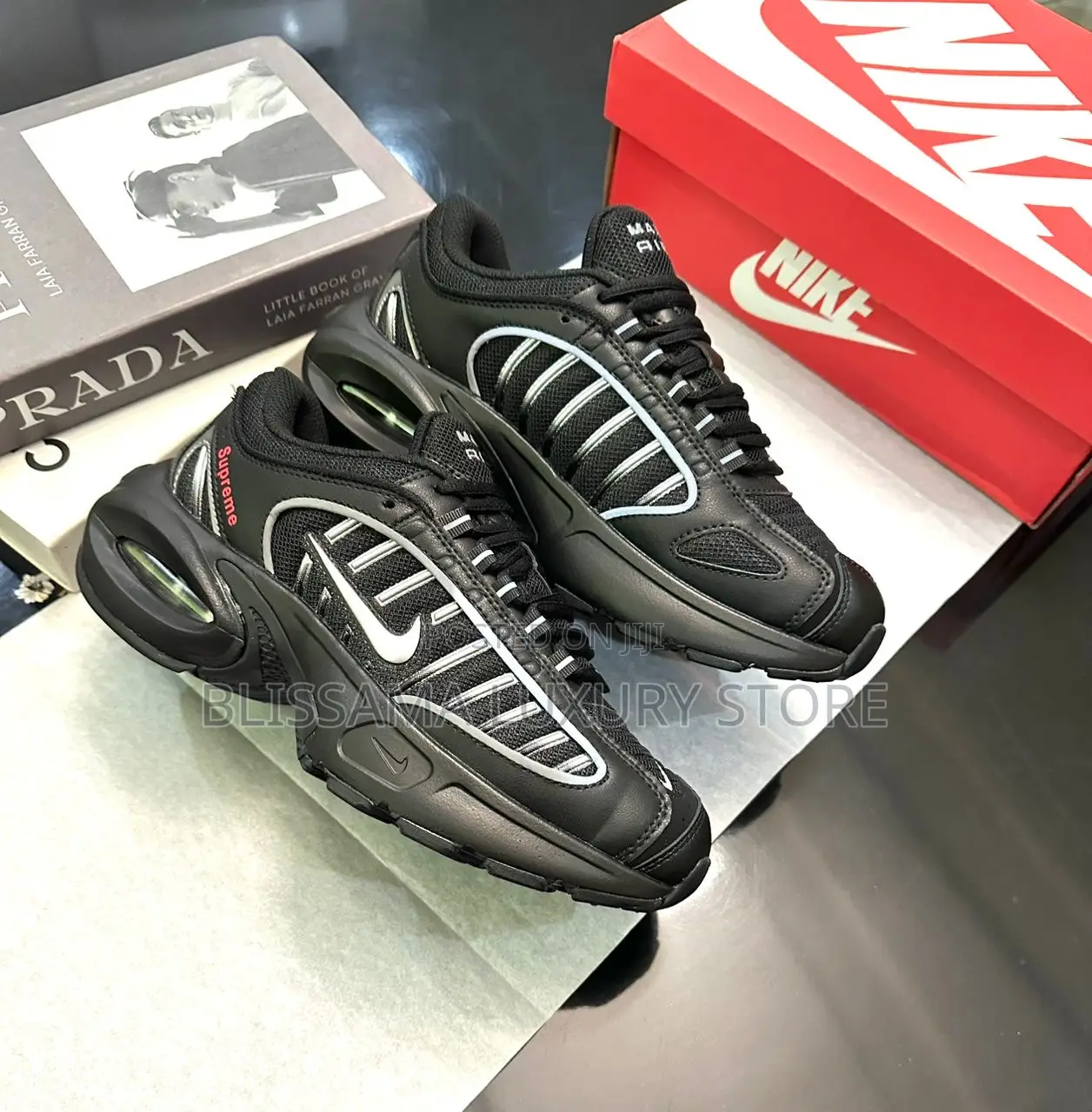 Nike Air Max Quality X Supreme Luxury Sneakers