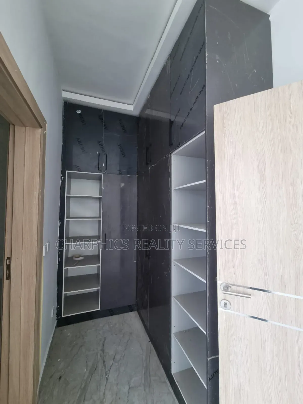 4bdrm Duplex in Lekki Phase 1 for rent