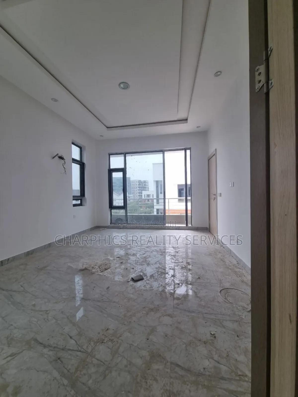 4bdrm Duplex in Lekki Phase 1 for rent