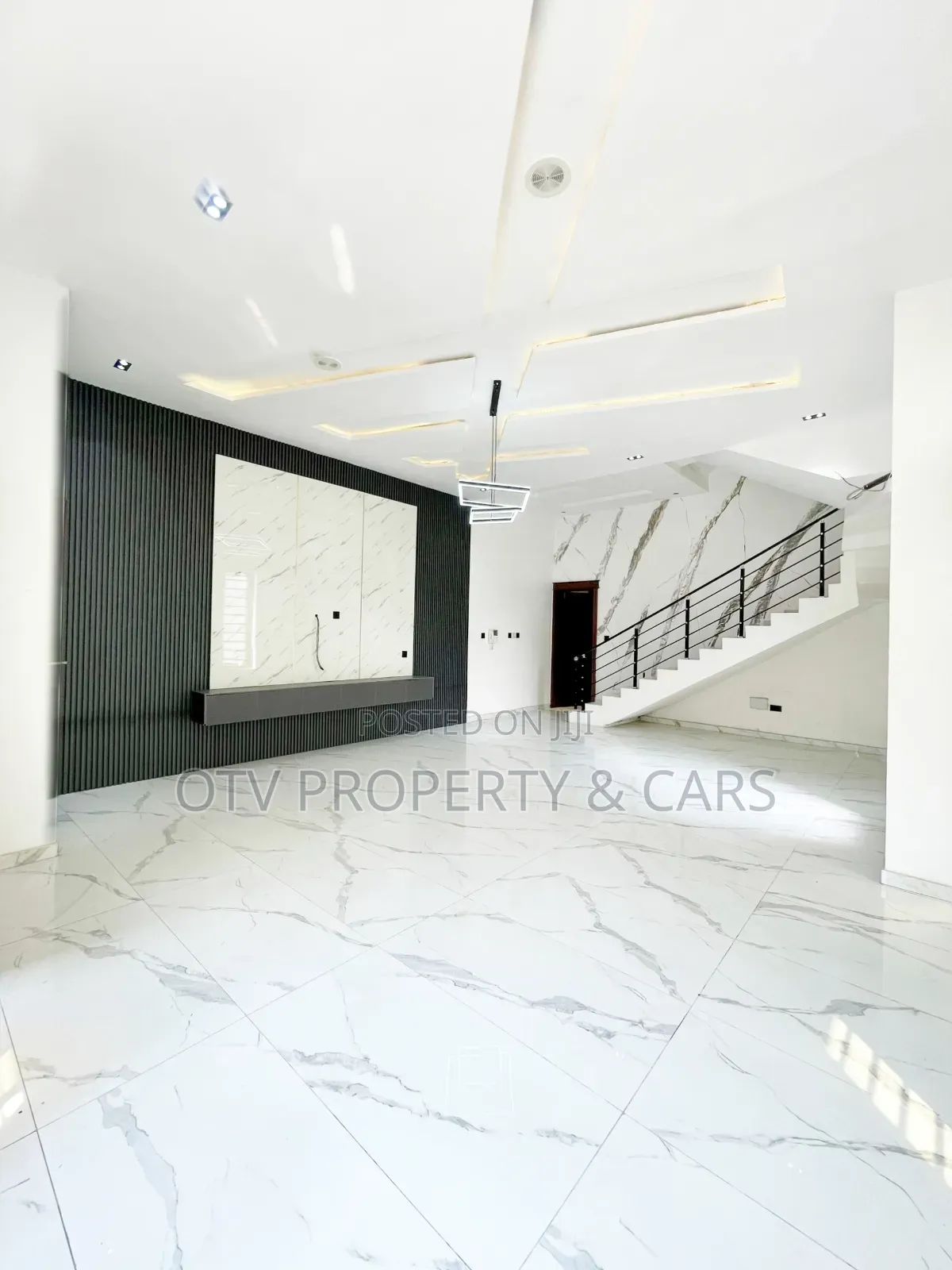 Furnished 5bdrm Duplex in Ikate for sale