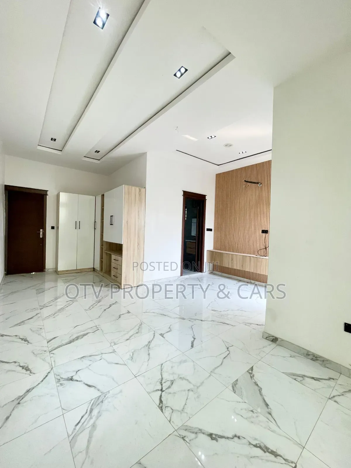 Furnished 5bdrm Duplex in Ikate for sale