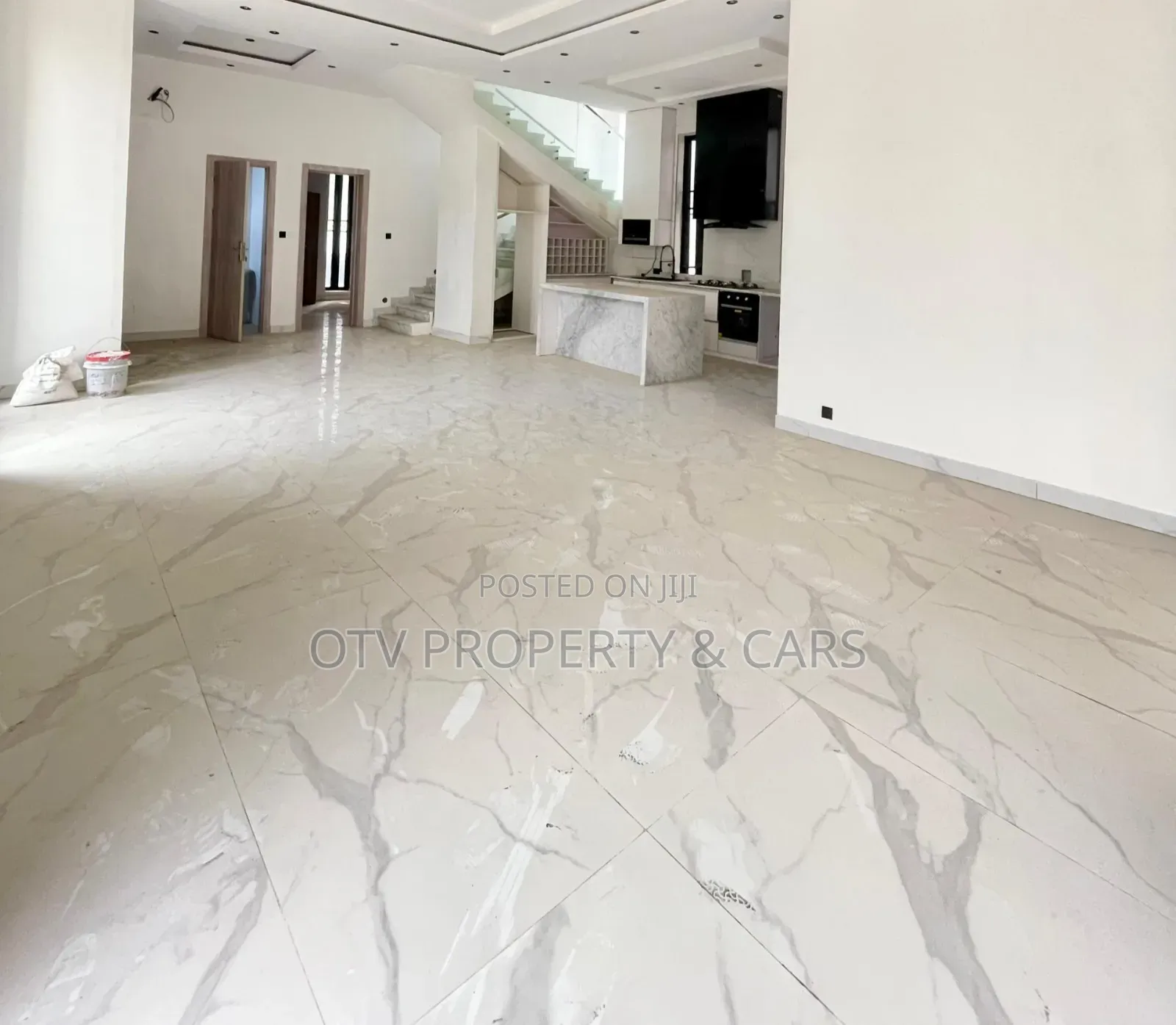 Furnished 5bdrm Duplex in Osapa london for sale