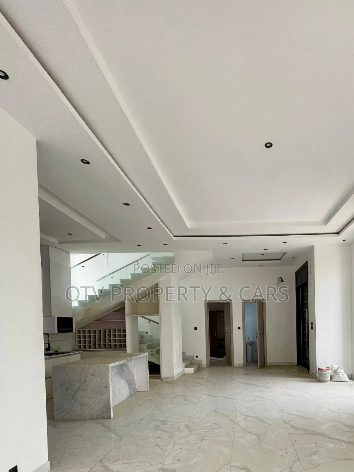 Furnished 5bdrm Duplex in Osapa london for sale