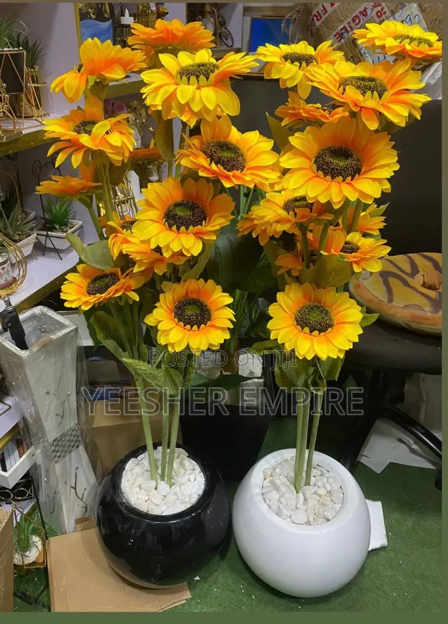 Sunflower In Round Fibre Pot