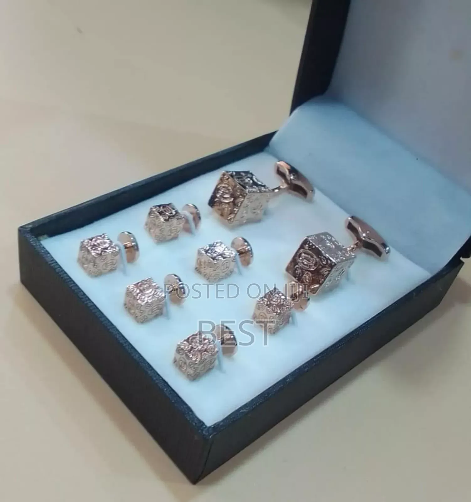Cufflinks With 6 Botton