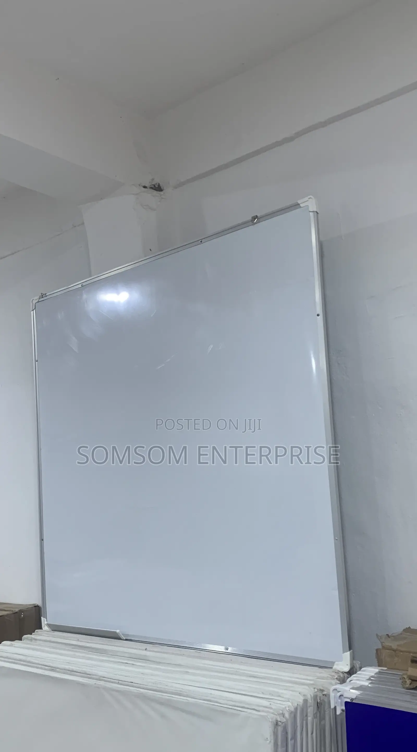 White Board 4x4ft (120x120cm)
