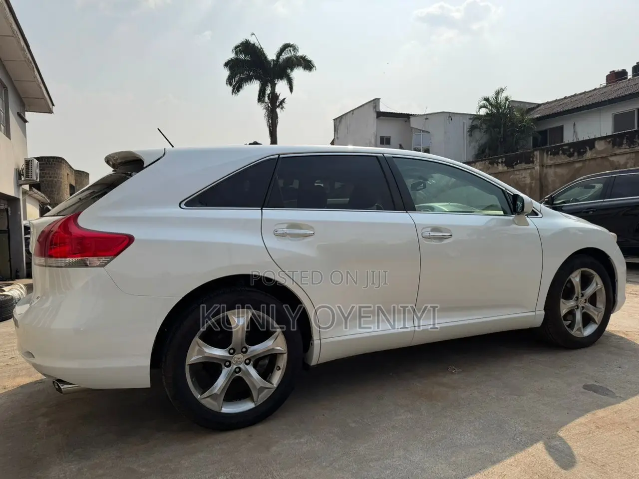 Toyota Venza V6 AWD 2010 White