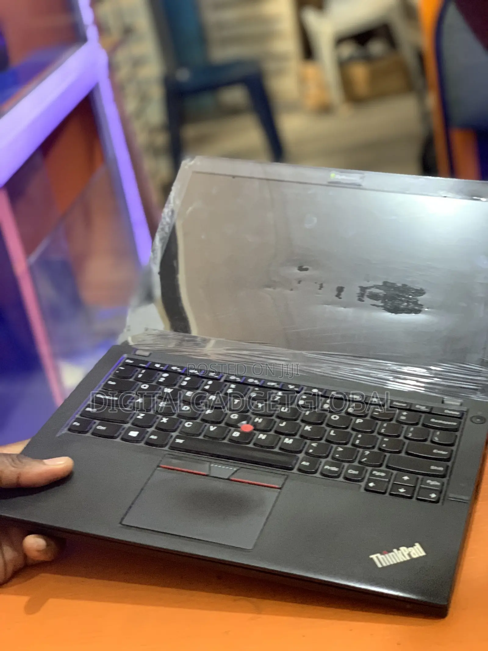 Laptop Lenovo ThinkPad X260 8GB Intel Core I5 HDD+SSD 500GB