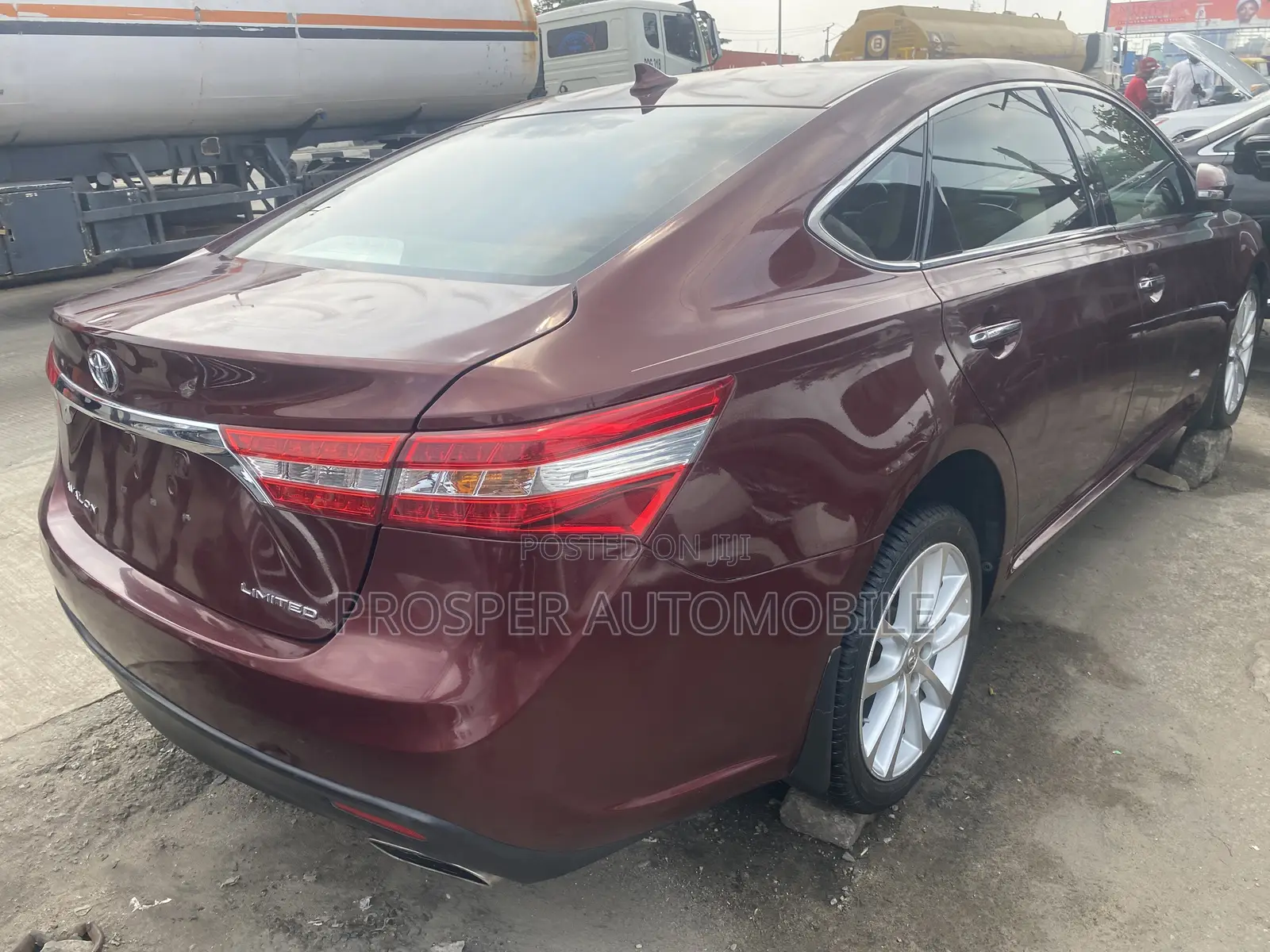 Toyota Avalon 2013 Red