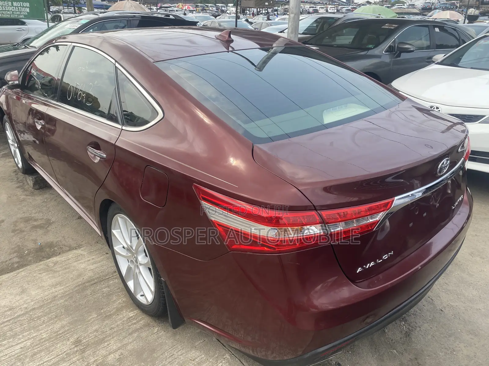 Toyota Avalon 2013 Red