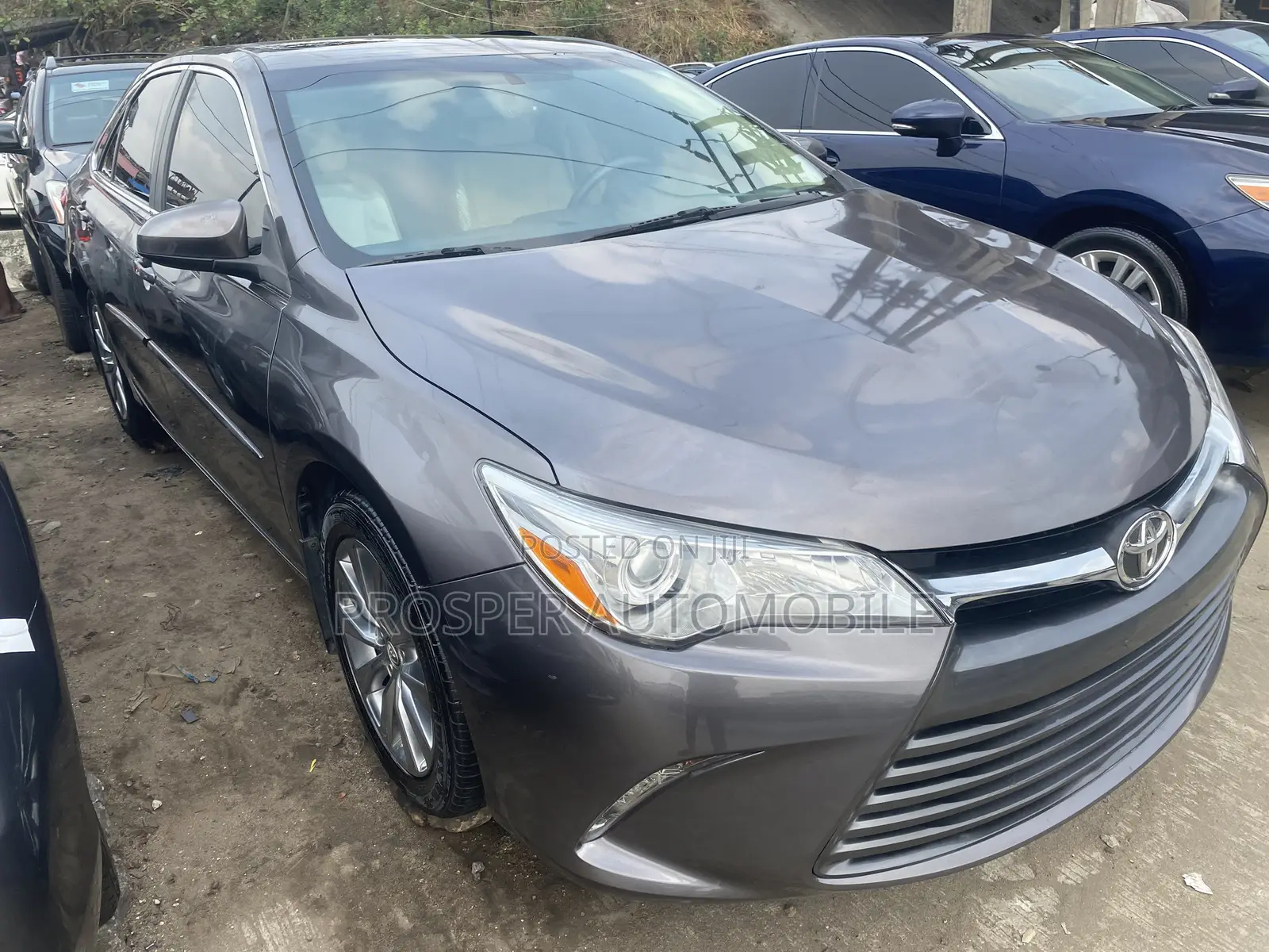Toyota Camry 2015 Gray