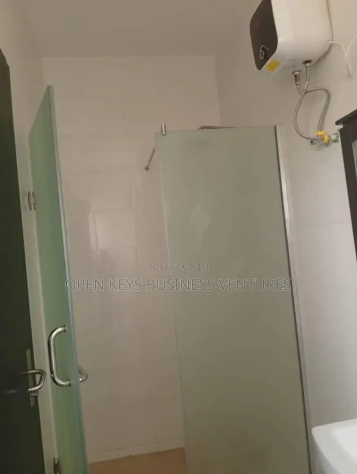 Furnished 3bdrm Duplex in Queen'S School Gra, Apata for sale