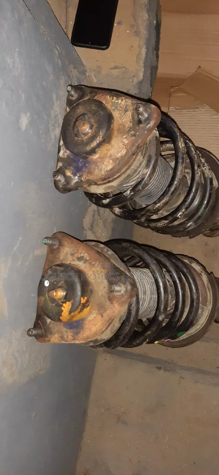Front Shock Absorbers Hyundai Santafe 2015