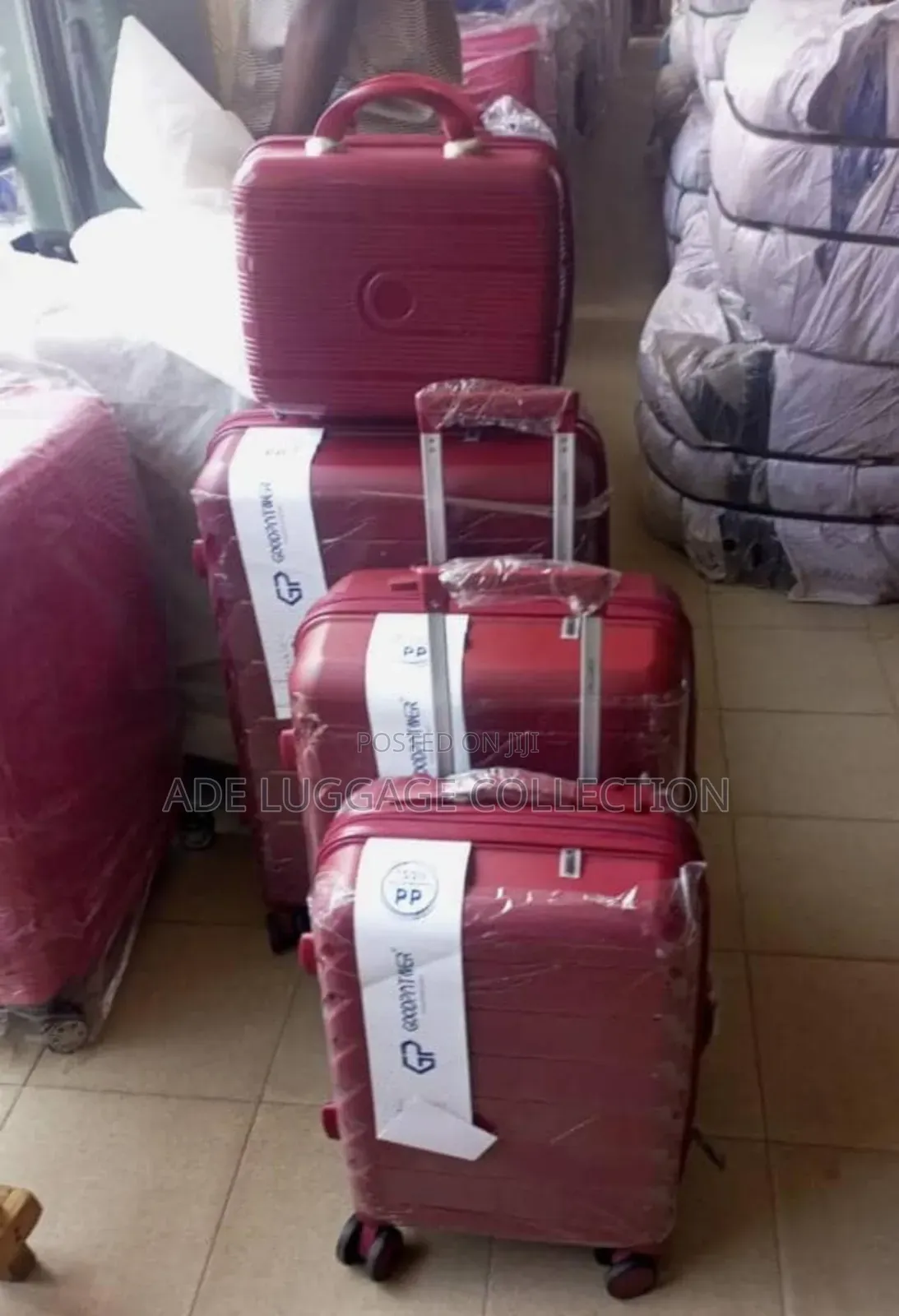 Ade Luxury Luggage