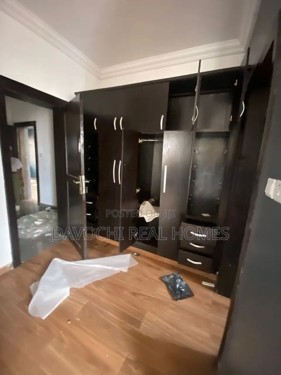 3bdrm Apartment in Osapa London for rent