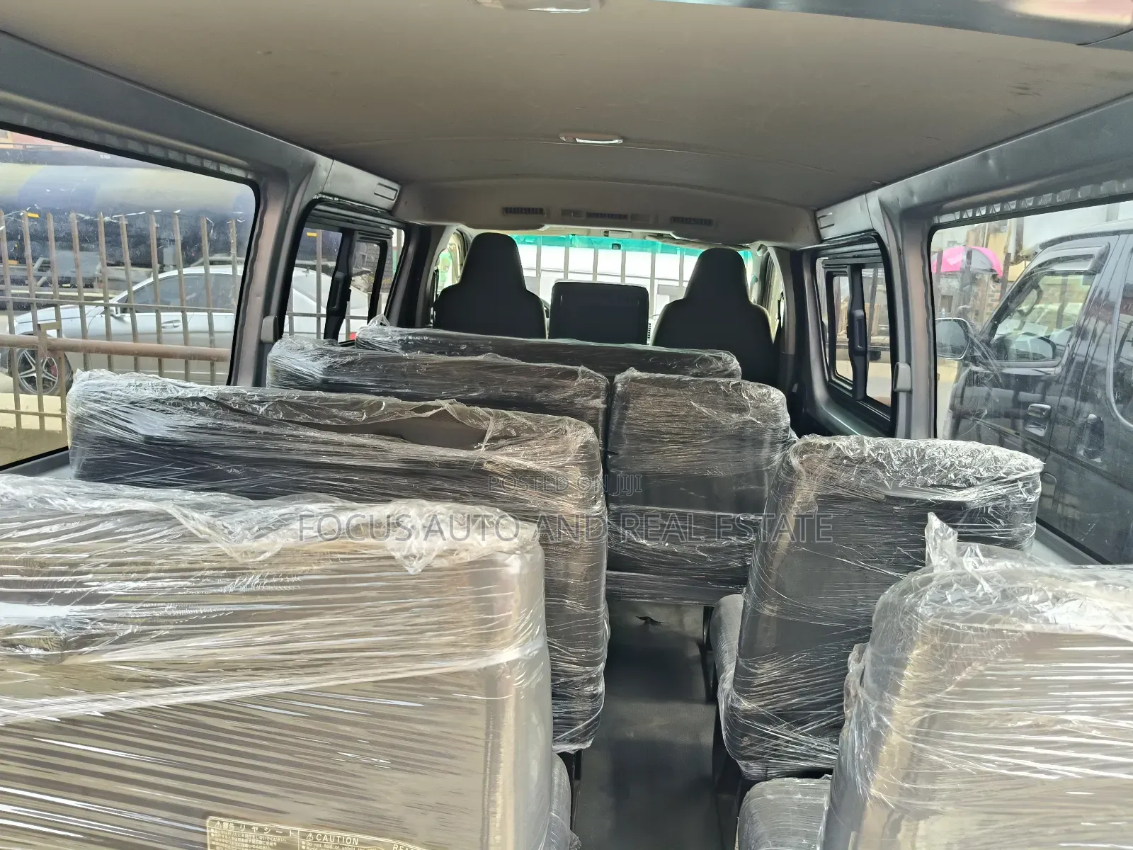 Toyota HiAce 2012 Silver
