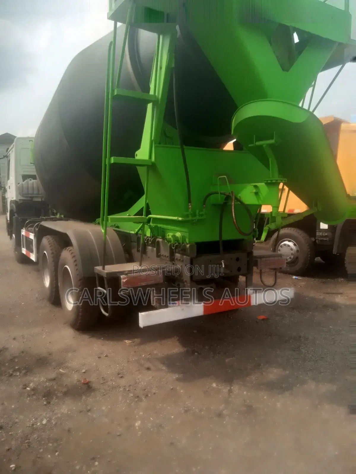 Foreign Used Zoomlion Concrete Mixer