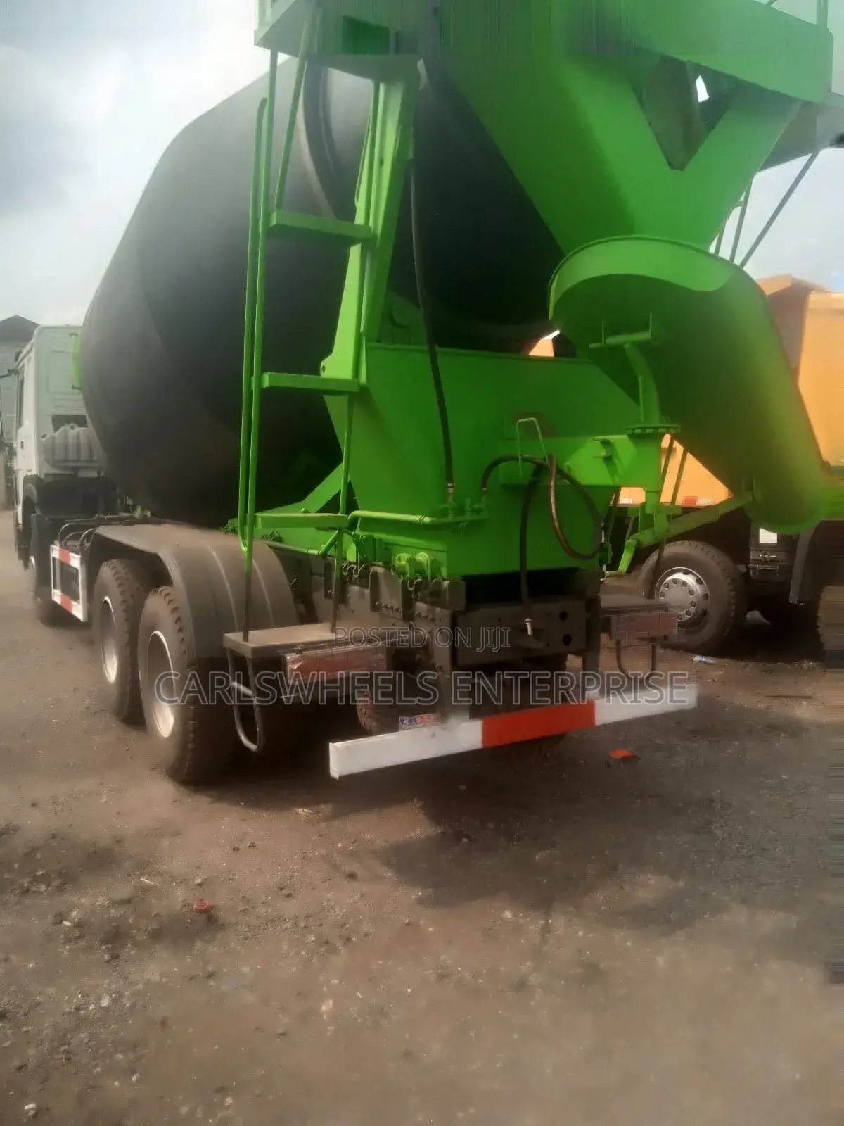 Foreign Used Zoomlion Concrete Mixer