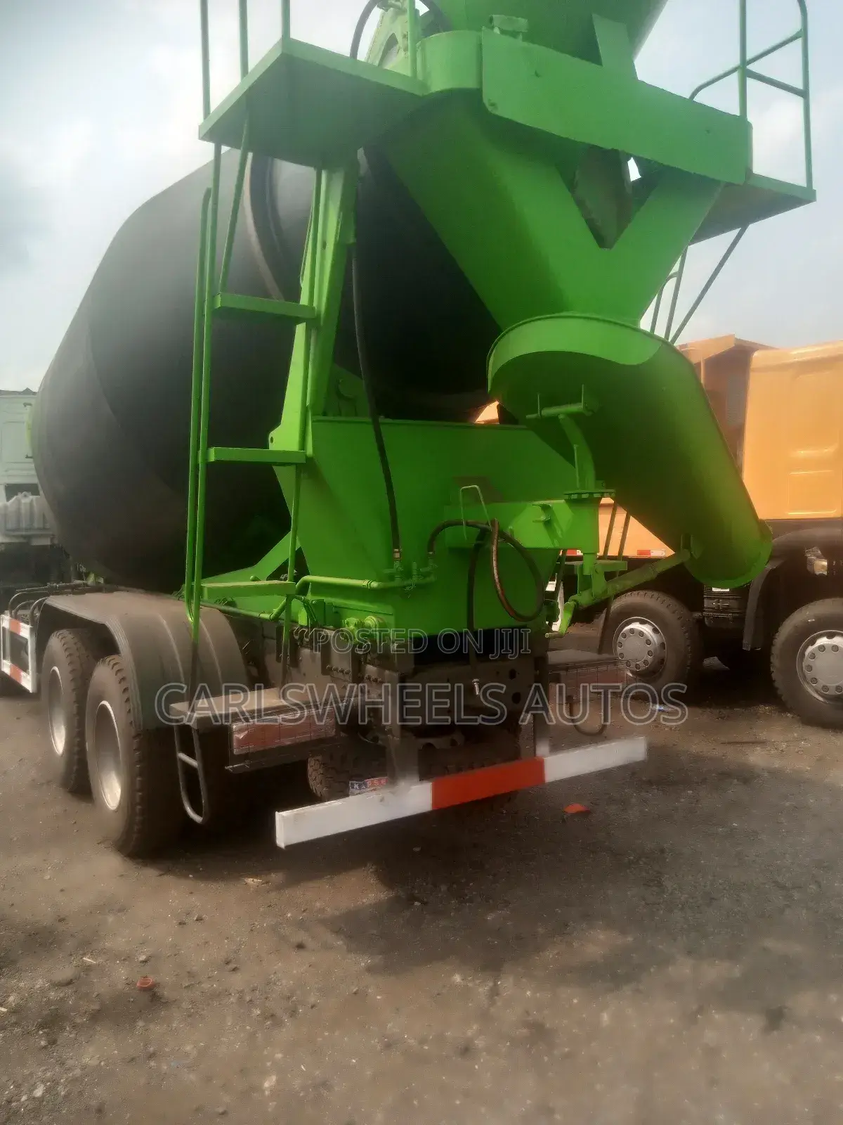 Foreign Used Zoomlion Concrete Mixer