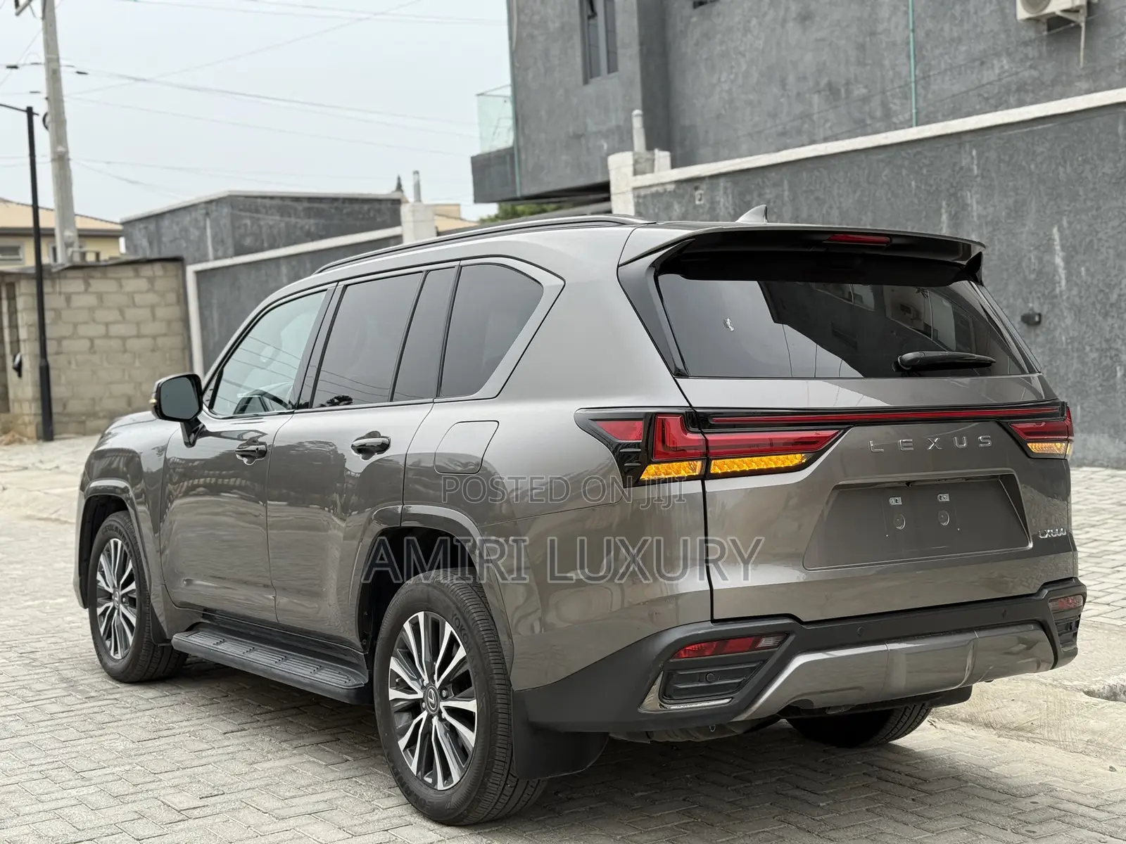 Lexus LX 2022 Gray