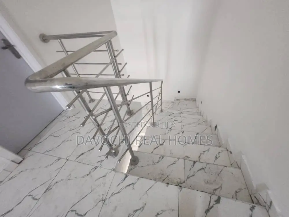 4bdrm Duplex in Thoma Estate, Ajah for rent