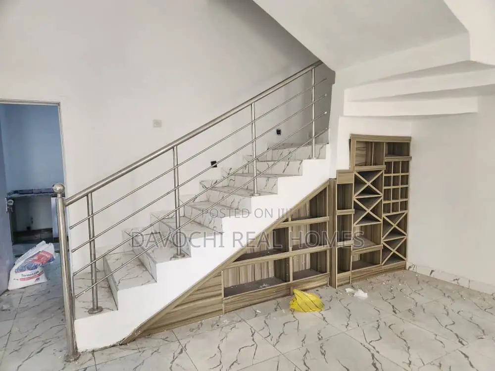 4bdrm Duplex in Thoma Estate, Ajah for rent