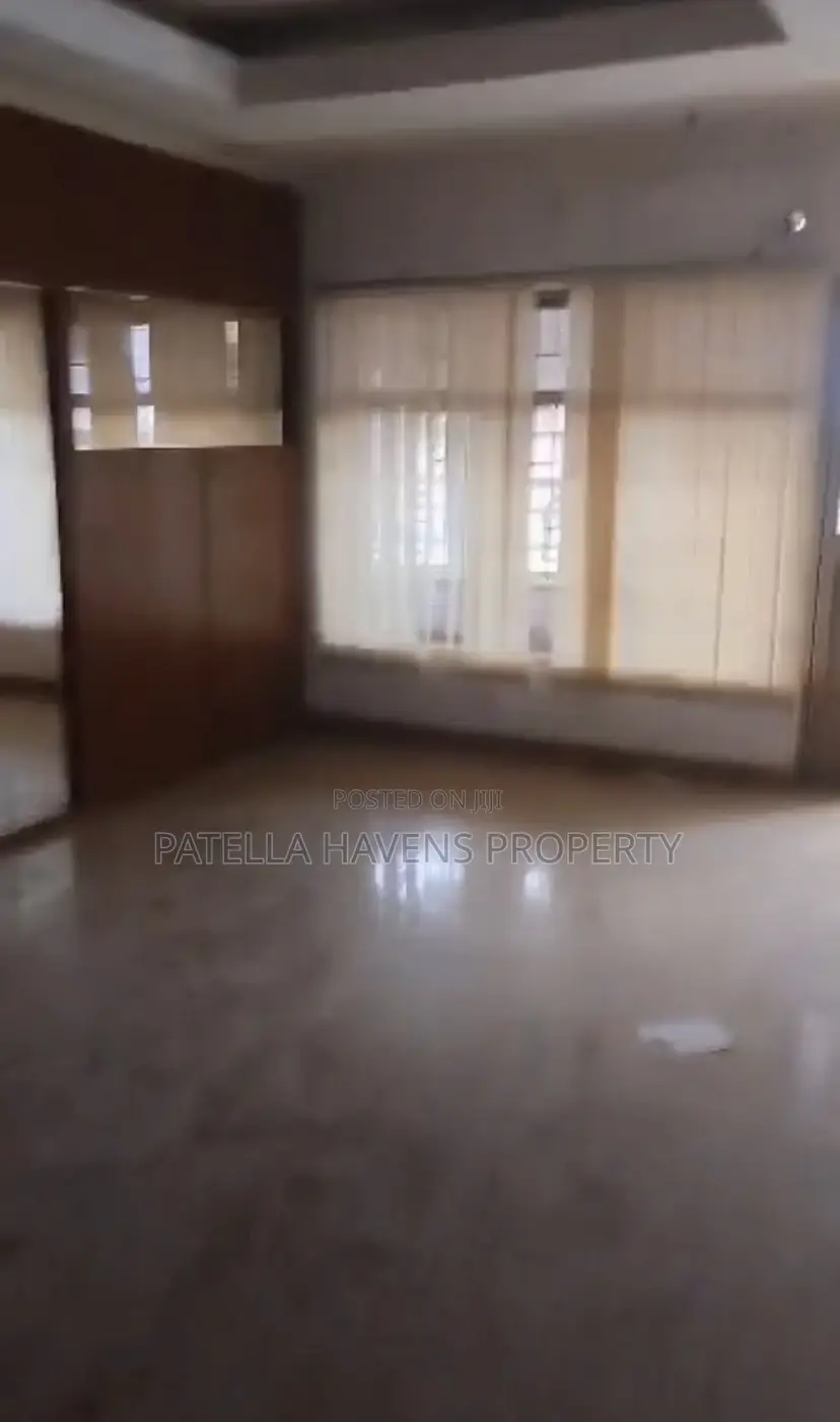 Massive Office Space In Garki