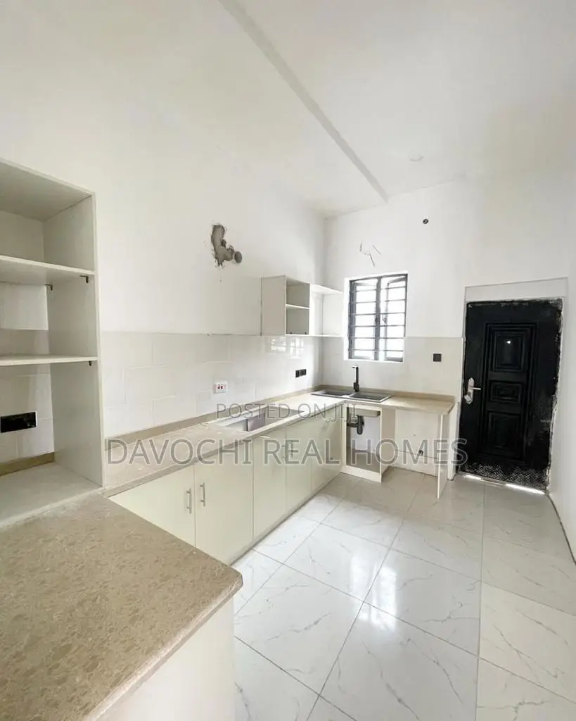 3bdrm Duplex in Lekki, County, Ikate for sale