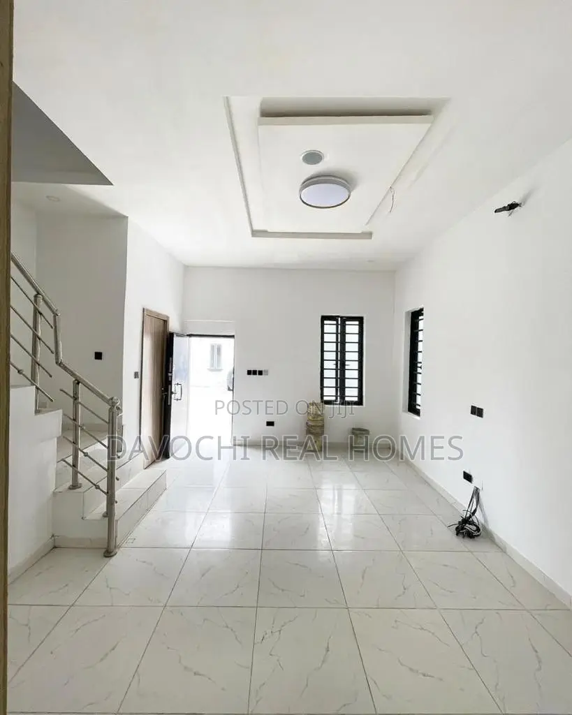 3bdrm Duplex in Lekki, County, Ikate for sale