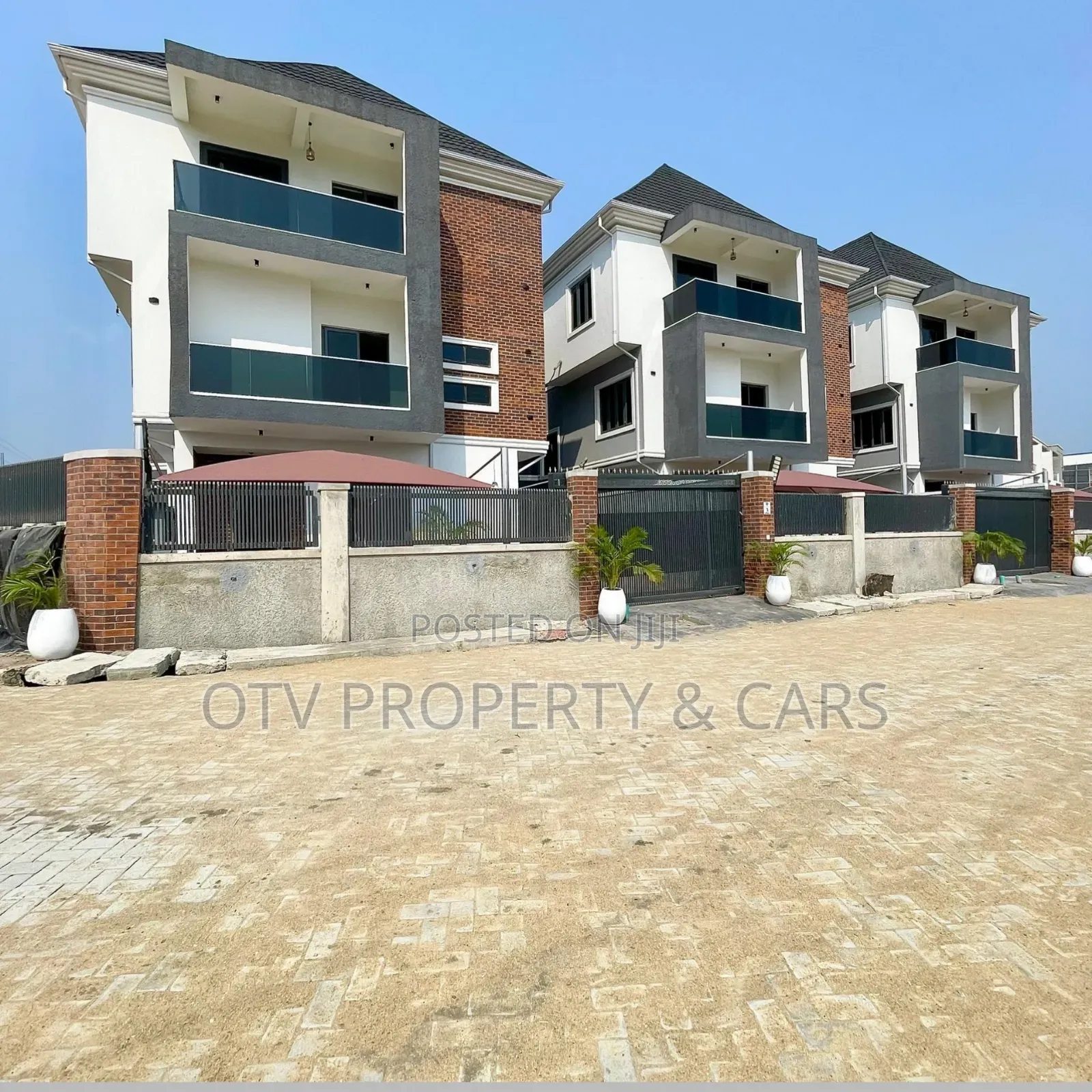 Furnished 5bdrm Duplex in Ikate for sale